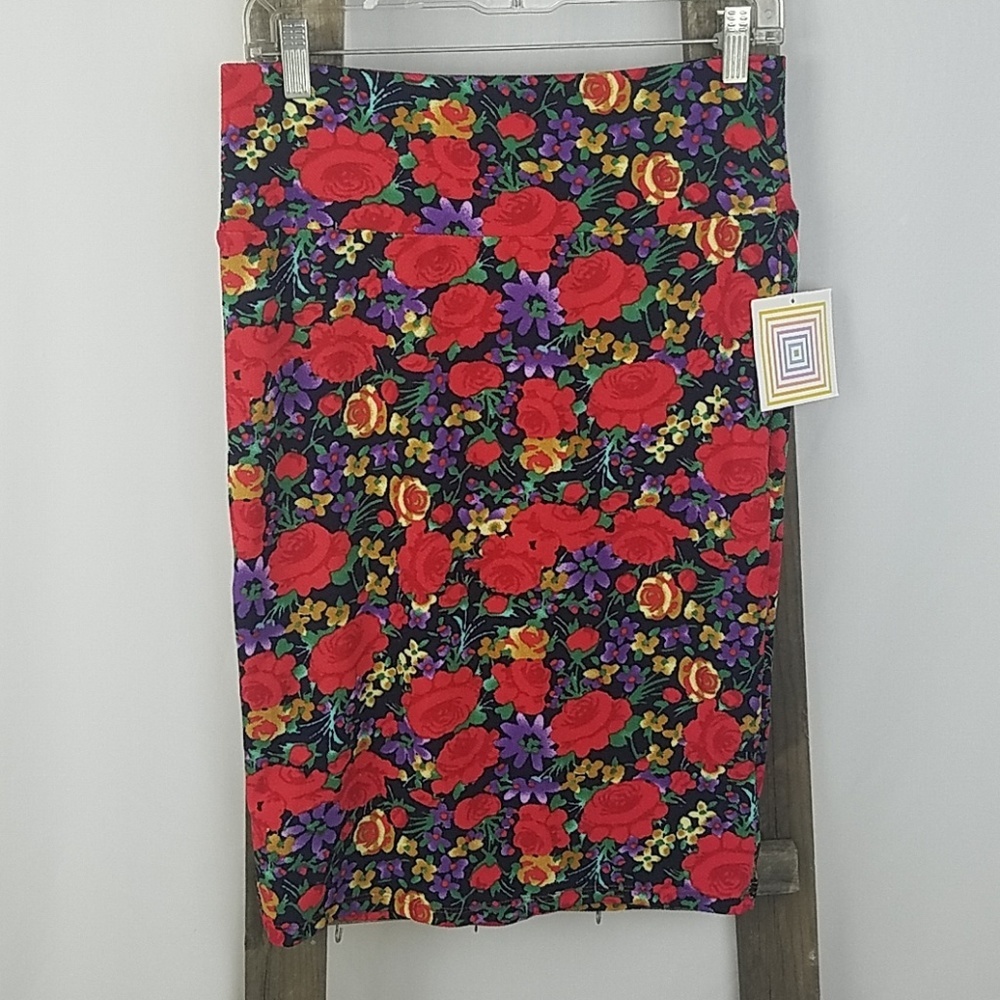 Lularoe Cassie M pencil skirt below knee wide waist band floral cottagecore